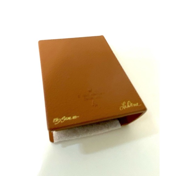 1996 Hallmark Ornament Mother Goose Mary Had A Little Lamb Book 4th in Series - Picture 7 of 7